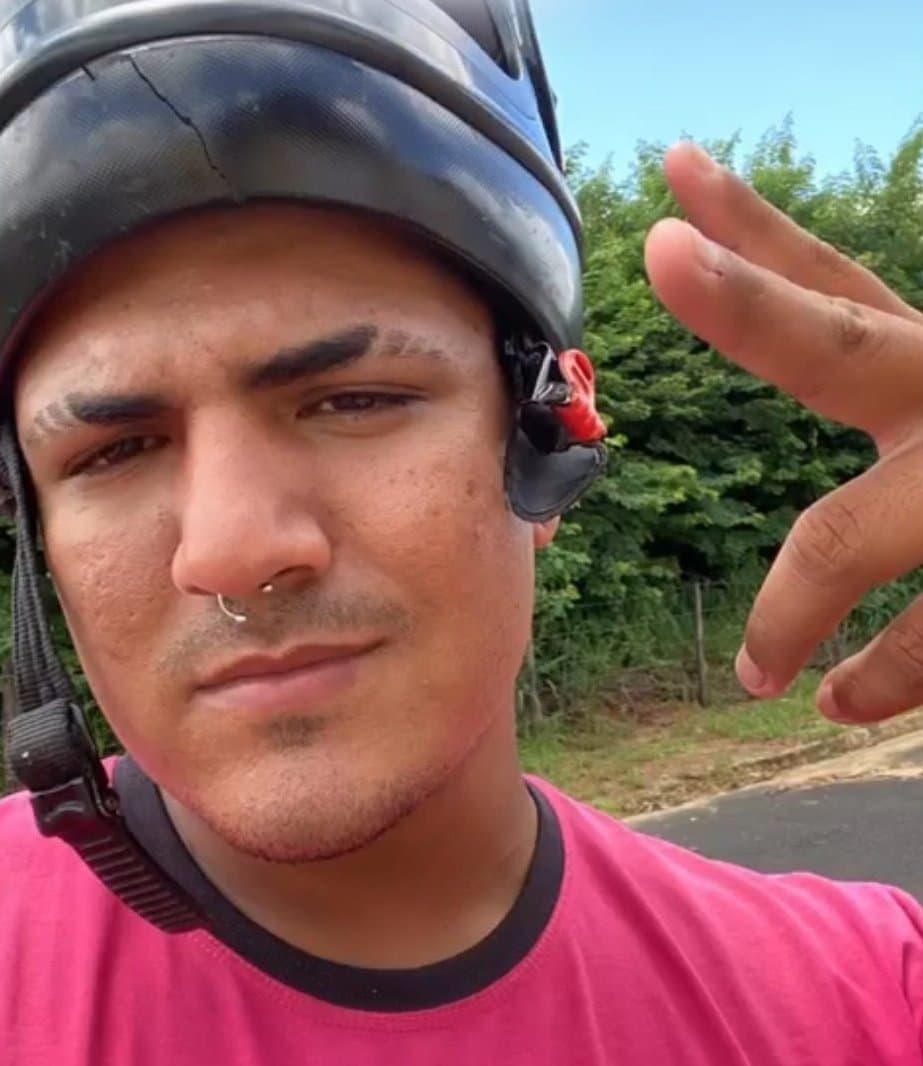 Começo como moto-táxi